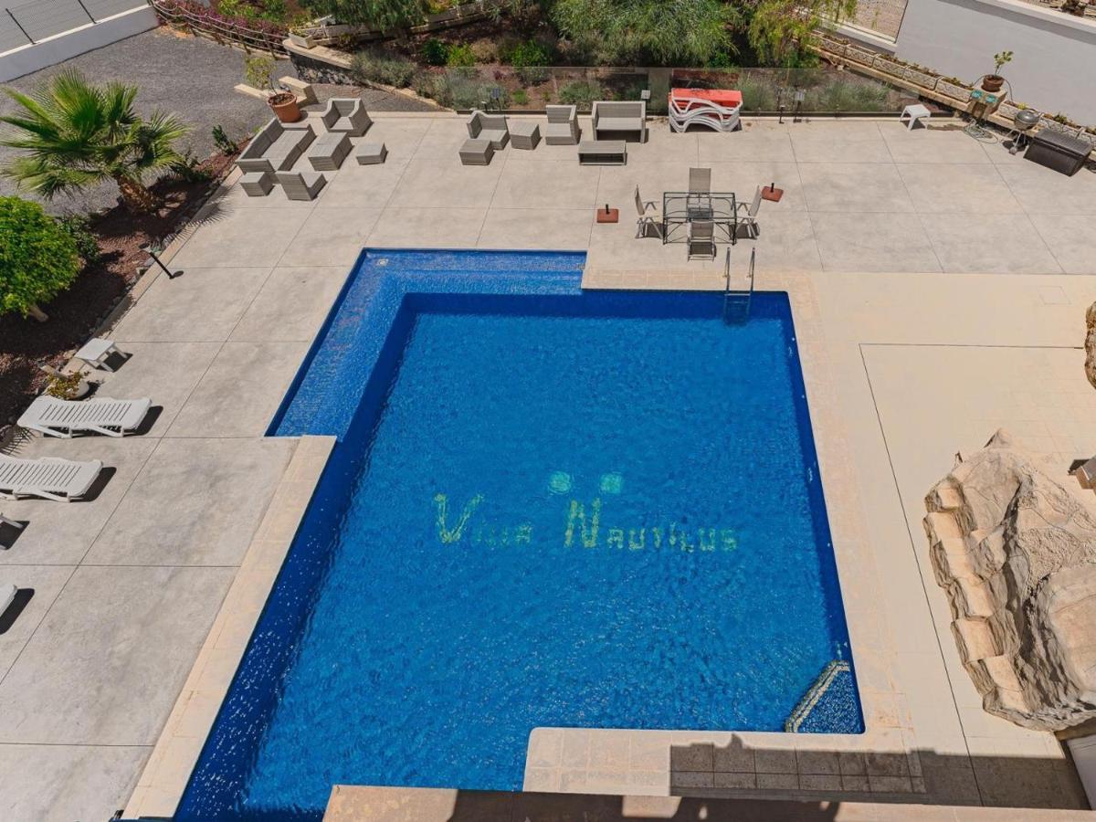 Luxury Villa Nautilus Heated Pool Spa 아데제 외부 사진