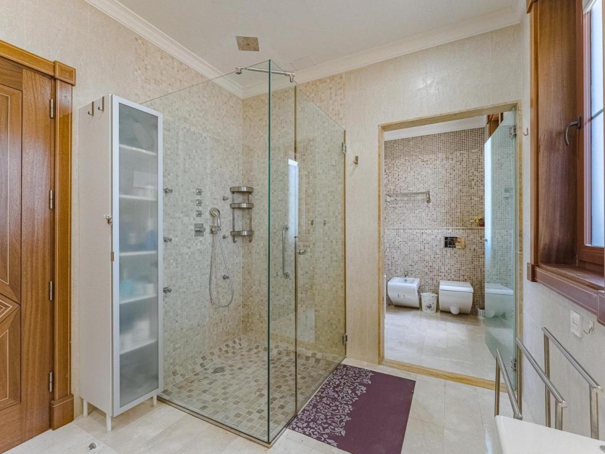 Luxury Villa Nautilus Heated Pool Spa 아데제 외부 사진
