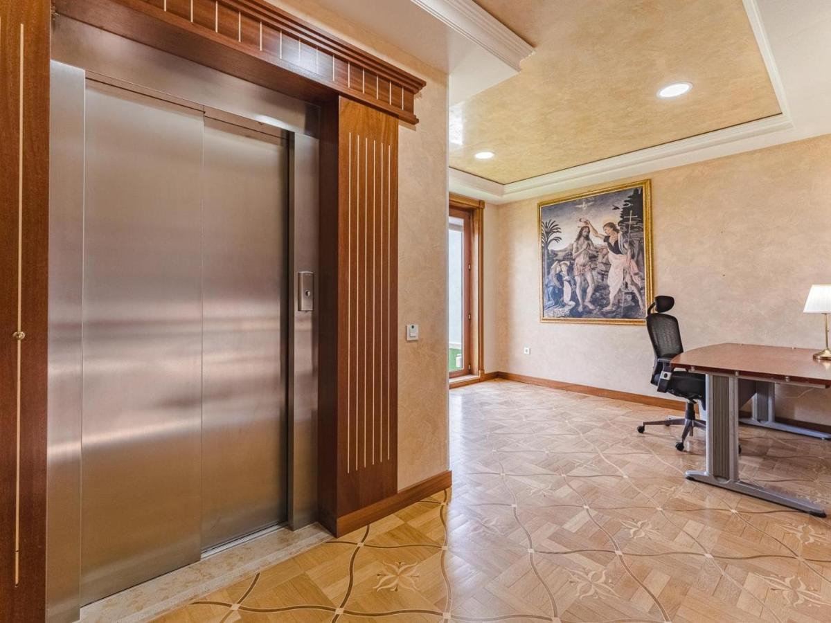 Luxury Villa Nautilus Heated Pool Spa 아데제 외부 사진