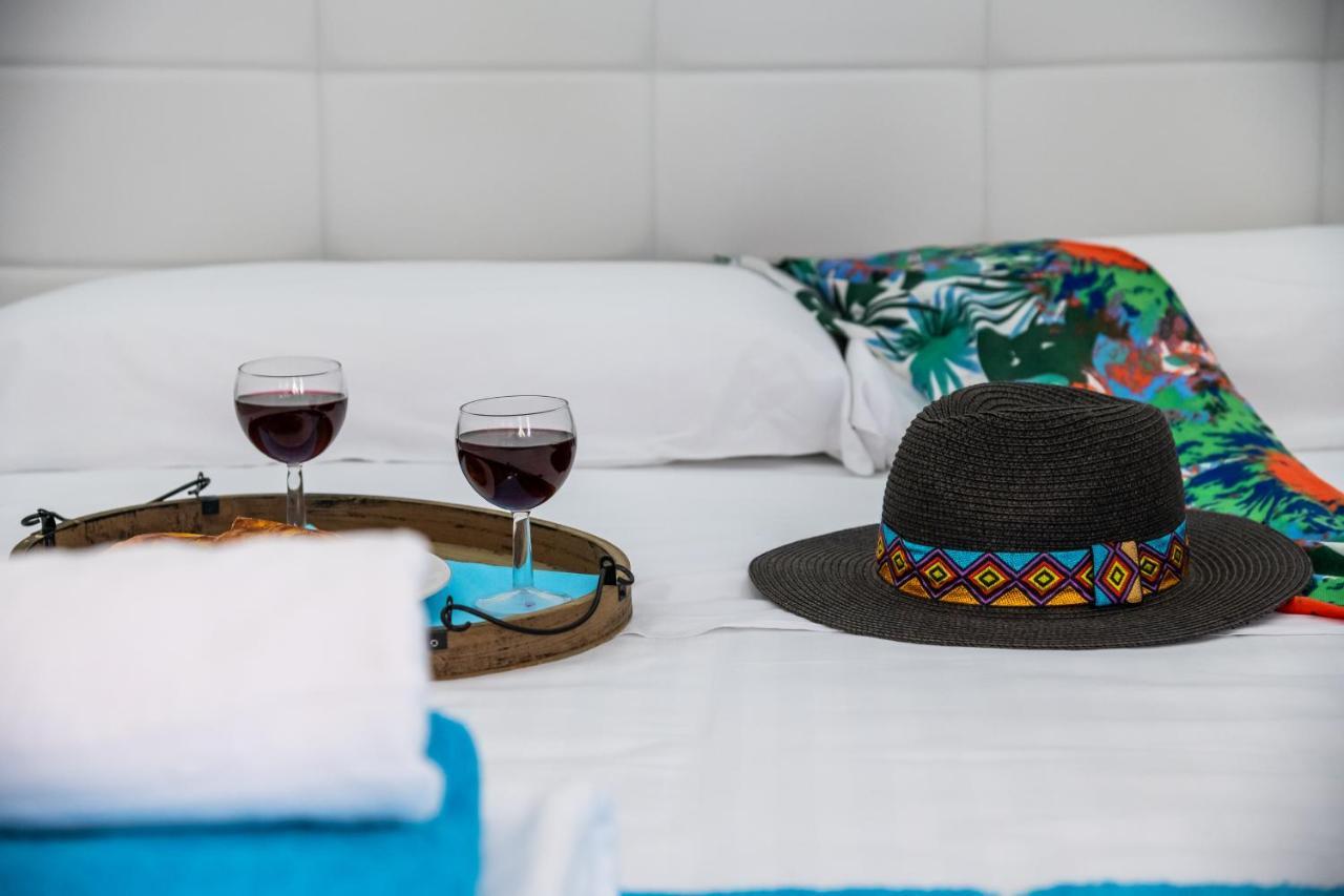 Luxury Villa Nautilus Heated Pool Spa 아데제 외부 사진